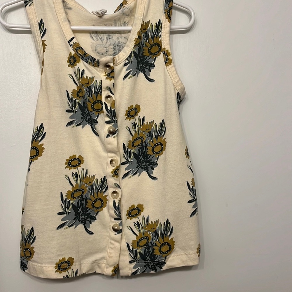 Kate Quinn Tank